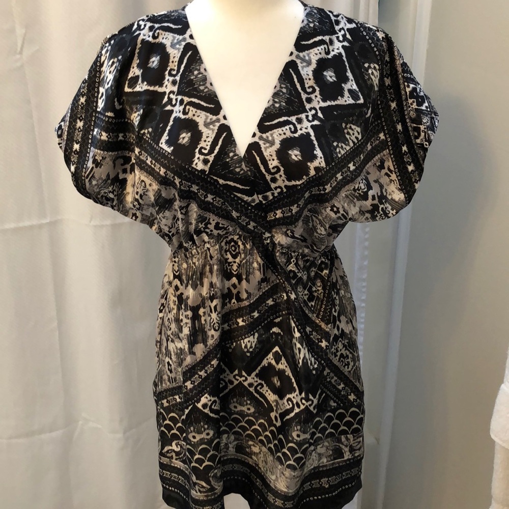 ⭐️2 for $10⭐️Beautiful Silky Tunic Top
